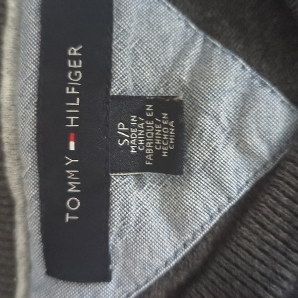 Tommy Hilfiger cardigan Barely worn - Picture 2 of 3